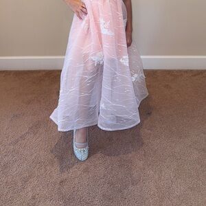 Elegant Pink and White Floral Dress